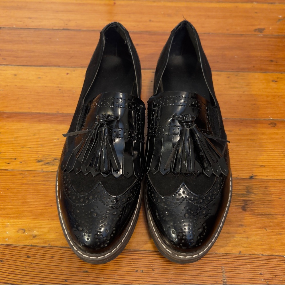 Black shiny Tassel Loafers
